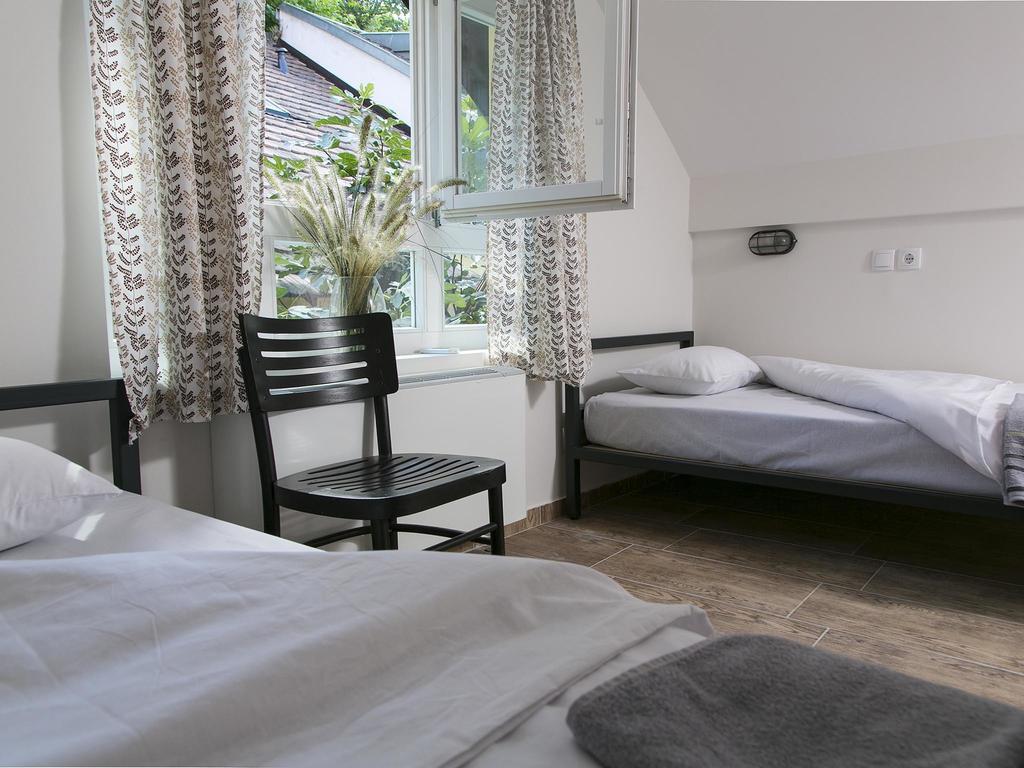 Varad INN Novi Sad Habitación foto