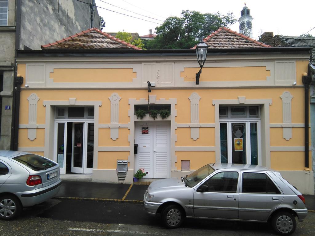 Varad INN Novi Sad Exterior foto